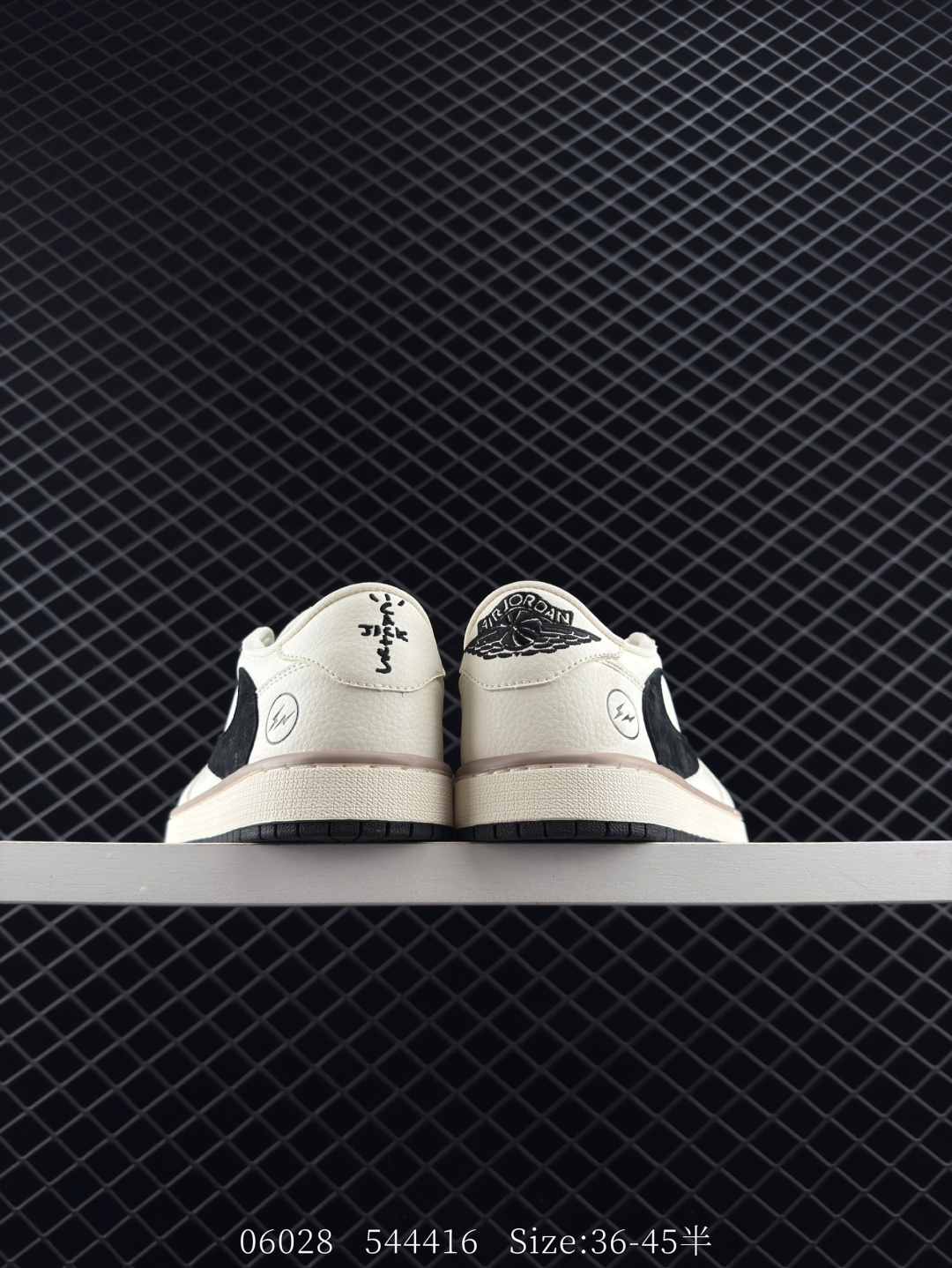 Travis Scott x Air Jordan 1 ” Reverse Mocha “